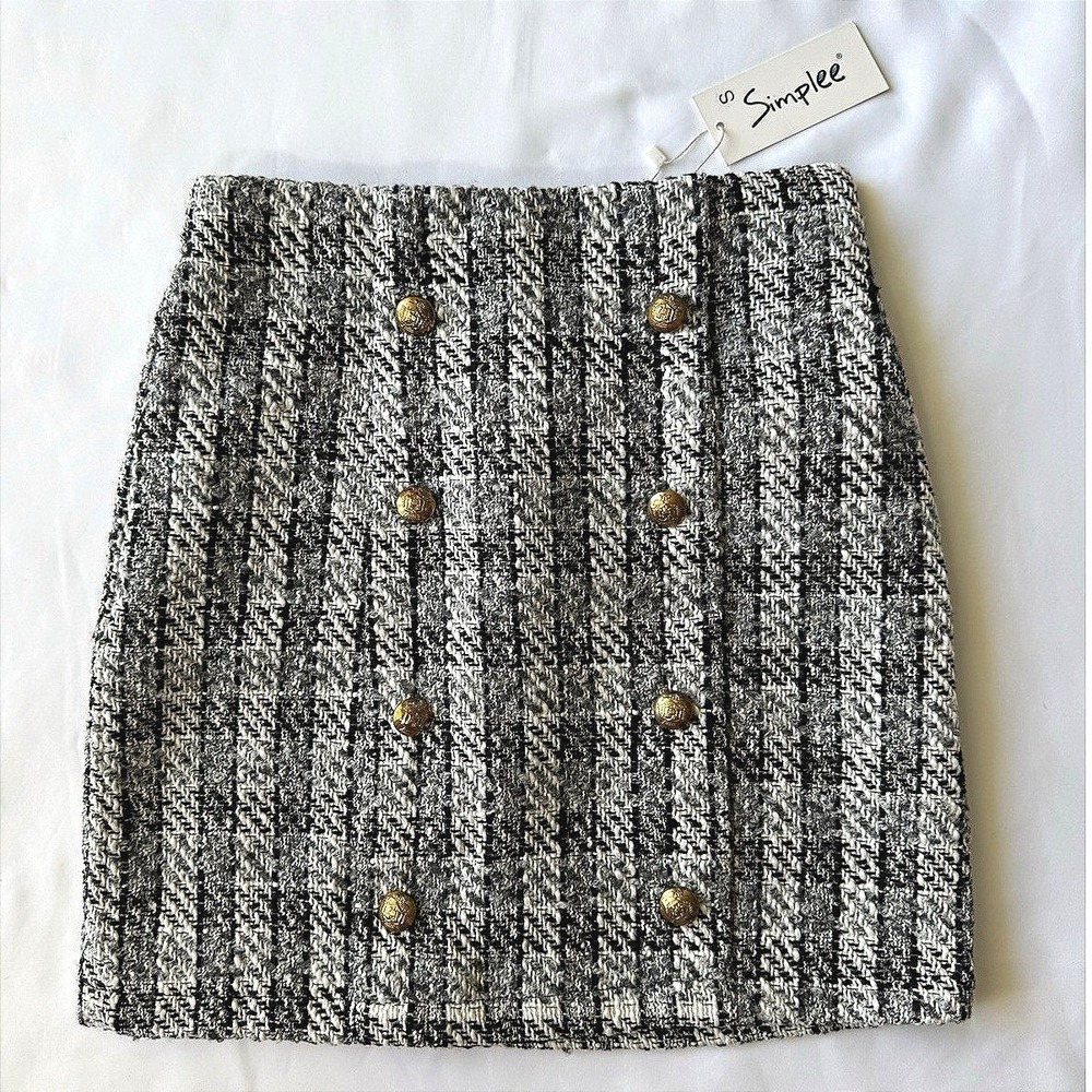 Simplee NWT Tweed Plaid Mini Skirt Gold Button Black White Gray Size S